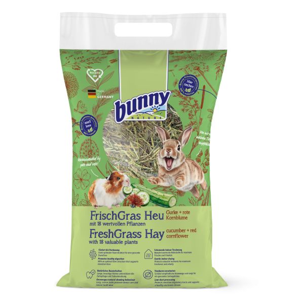 Bunny nature freshgrass hooi komkommer / rode korenbloem